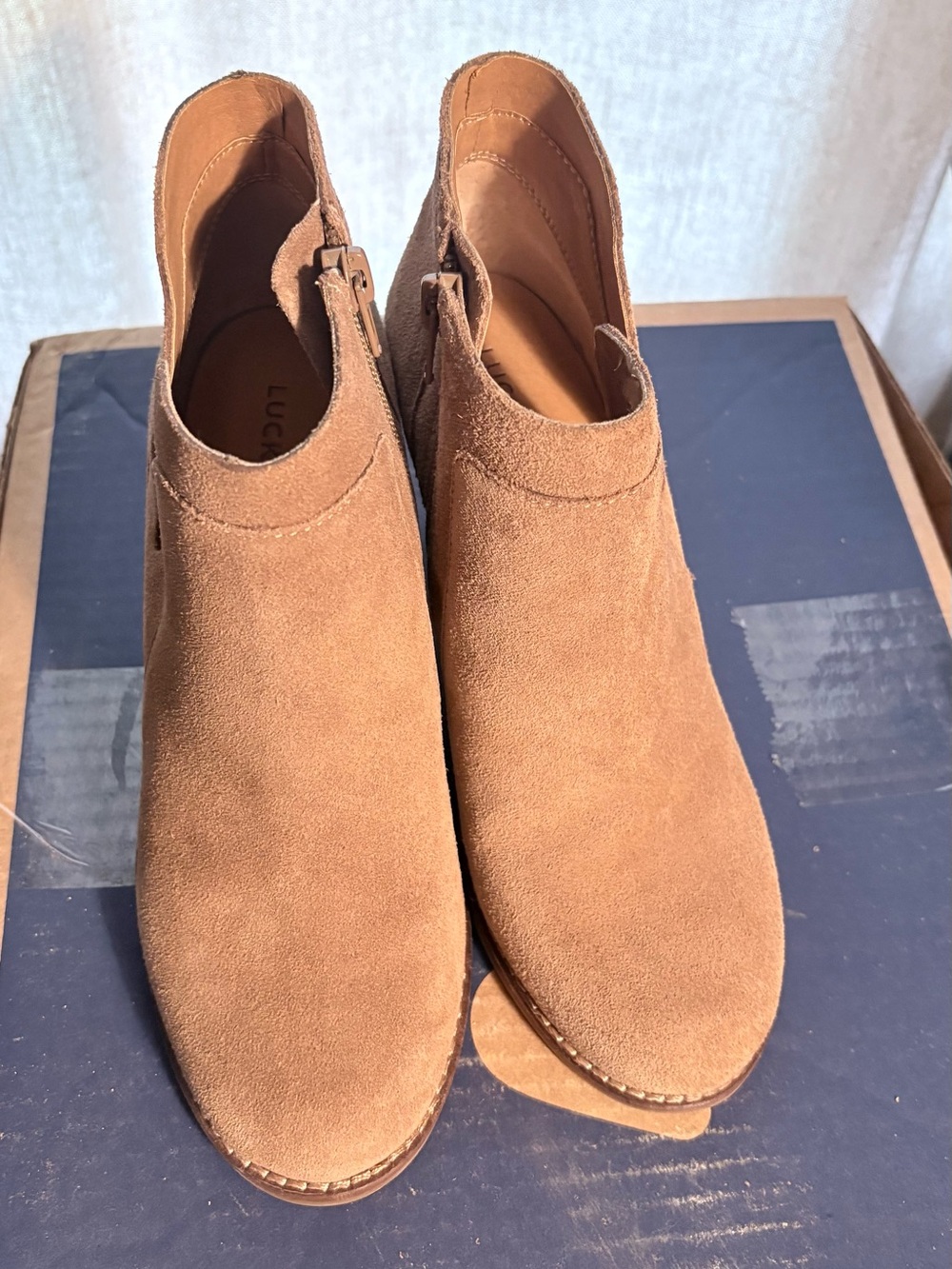 Lucky Brand Men's Suede Chukka Boots in Tan